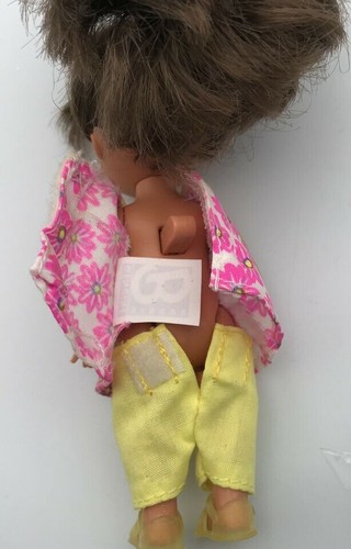 Mattel MUÑECA KELLY Cabello Marrón y Ojos Caminante Perilla Rosa y Amarillo Conjunto 1994 - Imagen 4 de 4