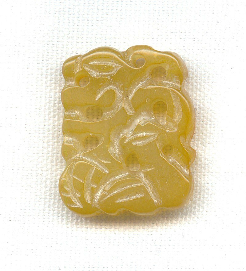 VINTAGE GENUINE YELLOW JADEITE CHINESE JADE 23mm. FLORAL RECTANGLE