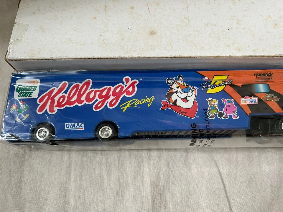 Semirremolque de carreras Kelloggs Tony Tiger Hendrick Motorsports #5 Terry Labonte nuevo Foto 2 de 4