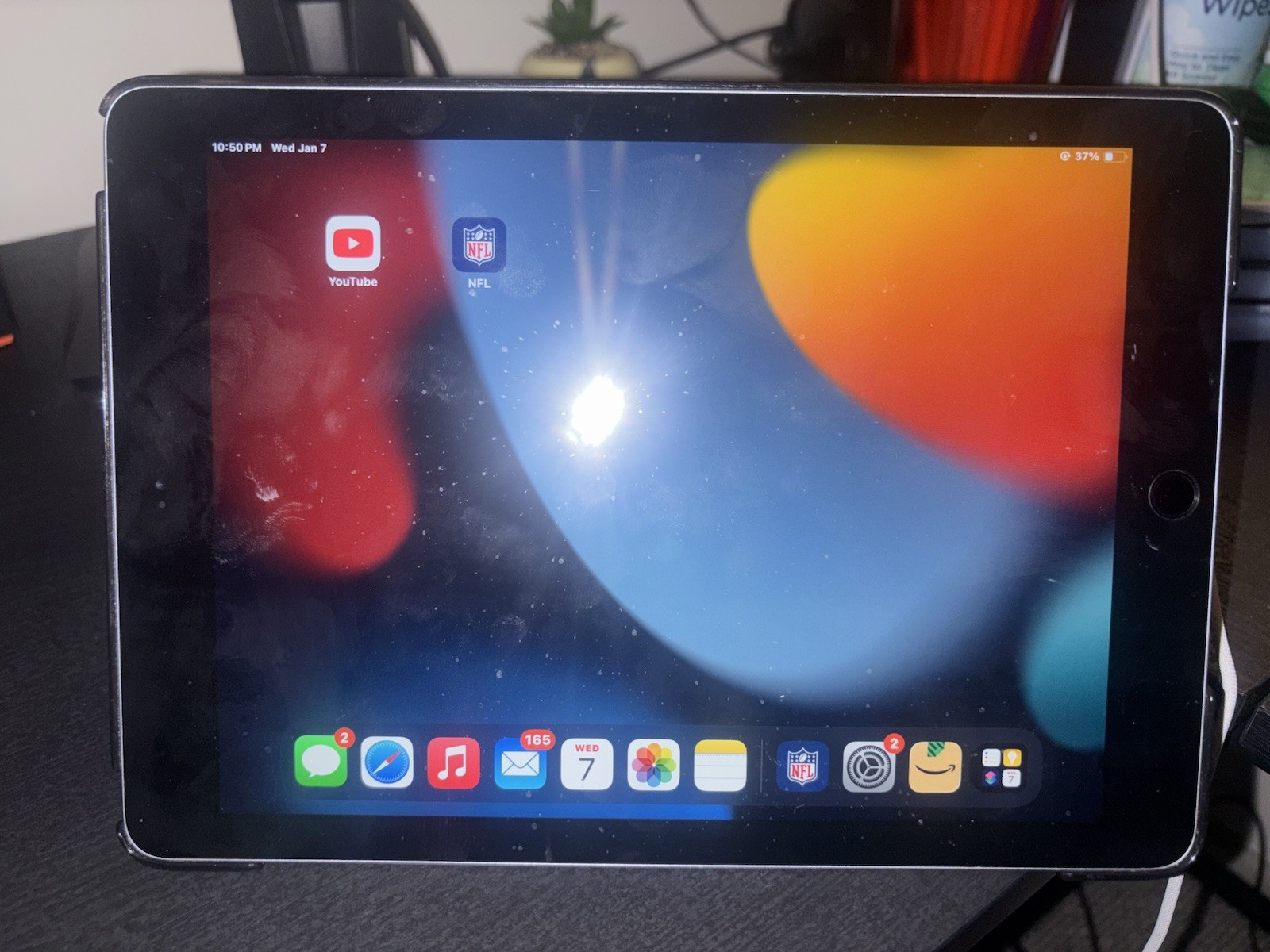 Apple ipad 6th generation 32gb wifi only - EXCELLENT condition + Free Case