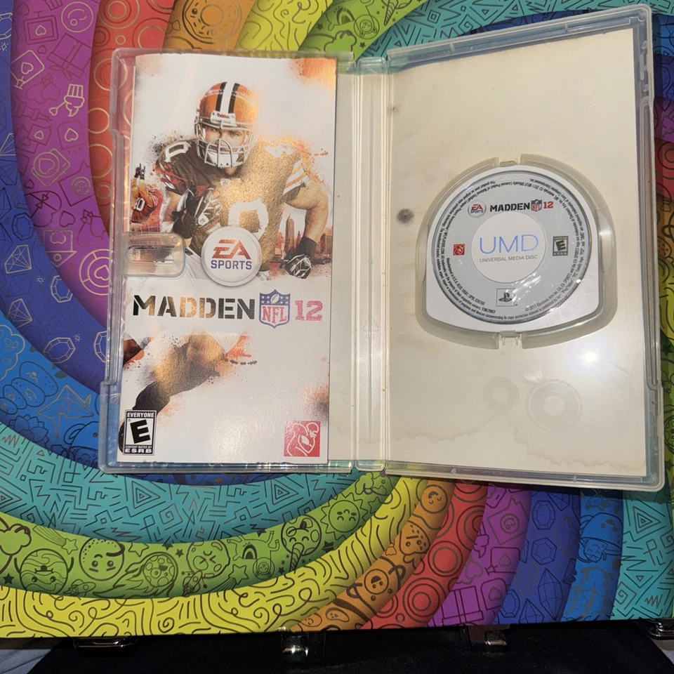Madden NFL 12 PlayStation Portable PSP 2011 Game CIB w/ Case Manual Football - Image 2 of 4