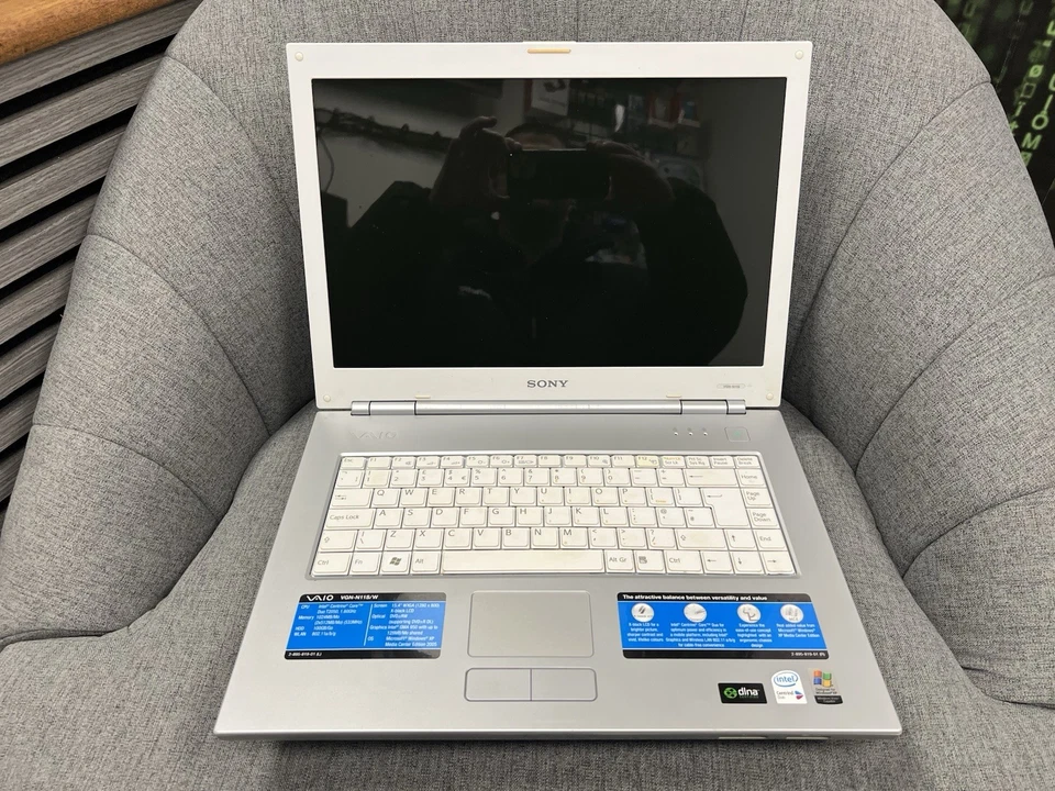 Sony Vaio pcg-7t1m Windows xp Sp3, t2050 cpu, 1Gb Ram, 120Gb Ssd, Retro - Image 2 of 4