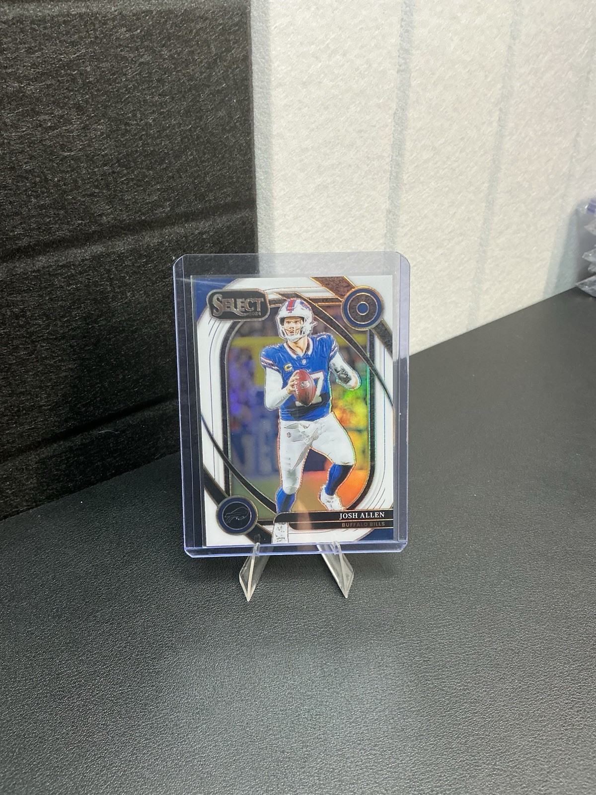 Josh Allen - 2024 Select PRIZM White Club Level /35