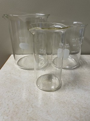 3 Pyrex Beakers, 250 ml, 600 ml, 1000 ml
