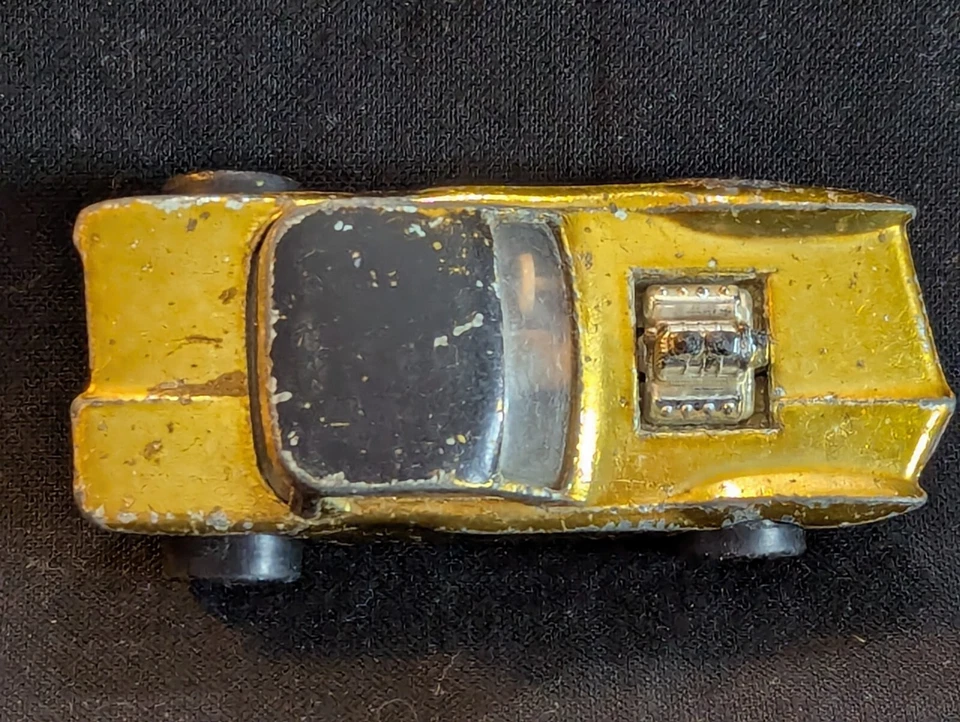 Vintage Original RedLine Hot Wheels PYTHON Gold 1966 USA Red Line - Image 3 of 4