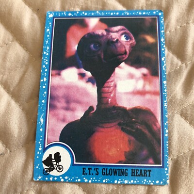 E.T.'S GLOWING HEART 1982 Topps  E.T. The Extra-Terrestrial Trading Card #68