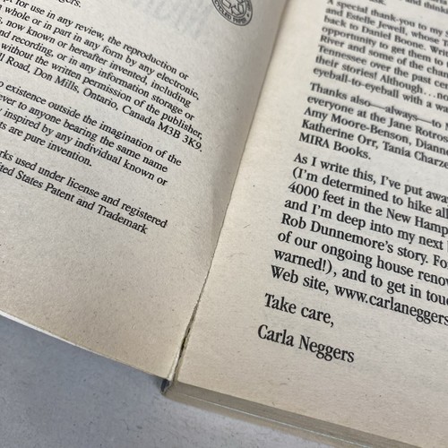 Night's Landing By Carla Neggers Fiction Small Paperback Book - Picture 8 of 17
