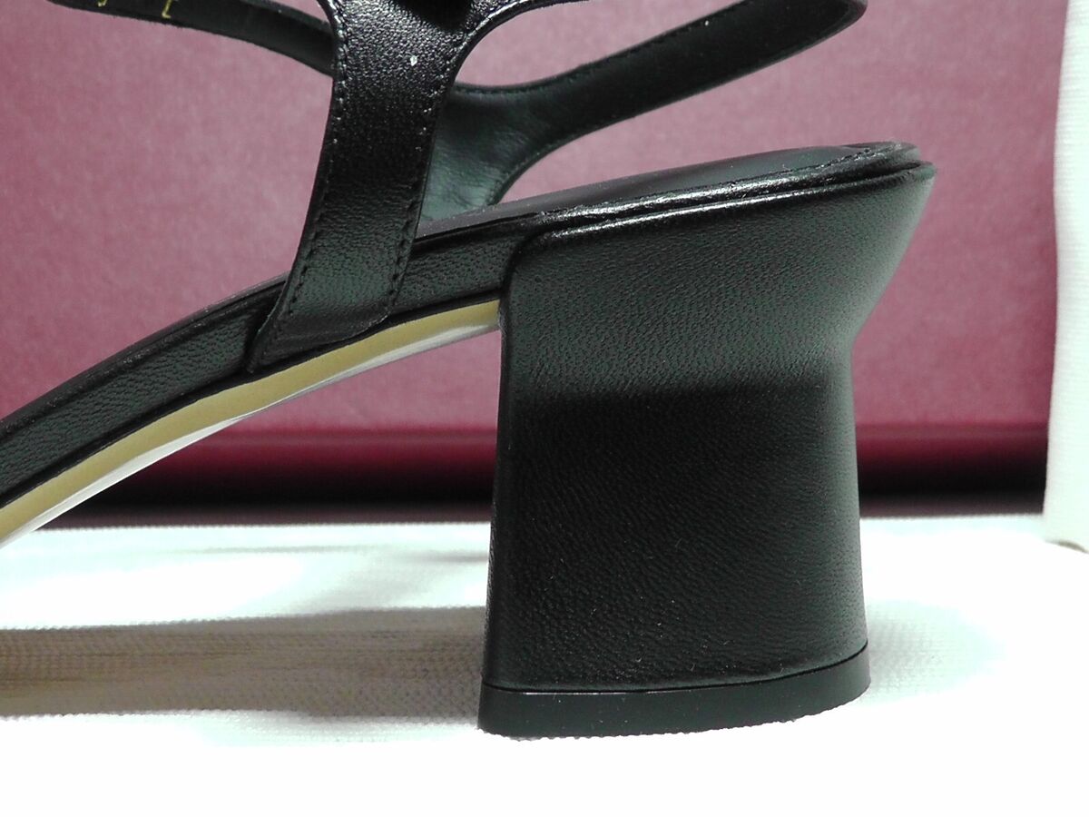 Salvatore Ferragamo BLACK Leather Ondina 55 Gancini City F Salvatore Ferragamo BLACK Leather Ondina 55 Gancini City F