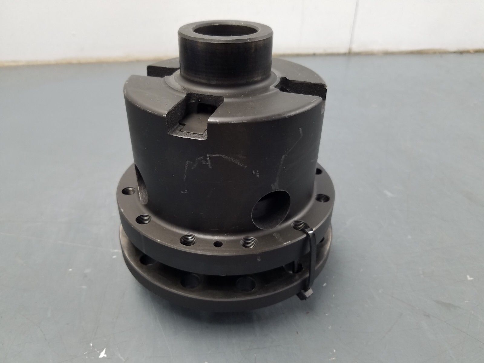 Lamborghini Gallardo  OEM Rear Differential Carrier #7667 B5