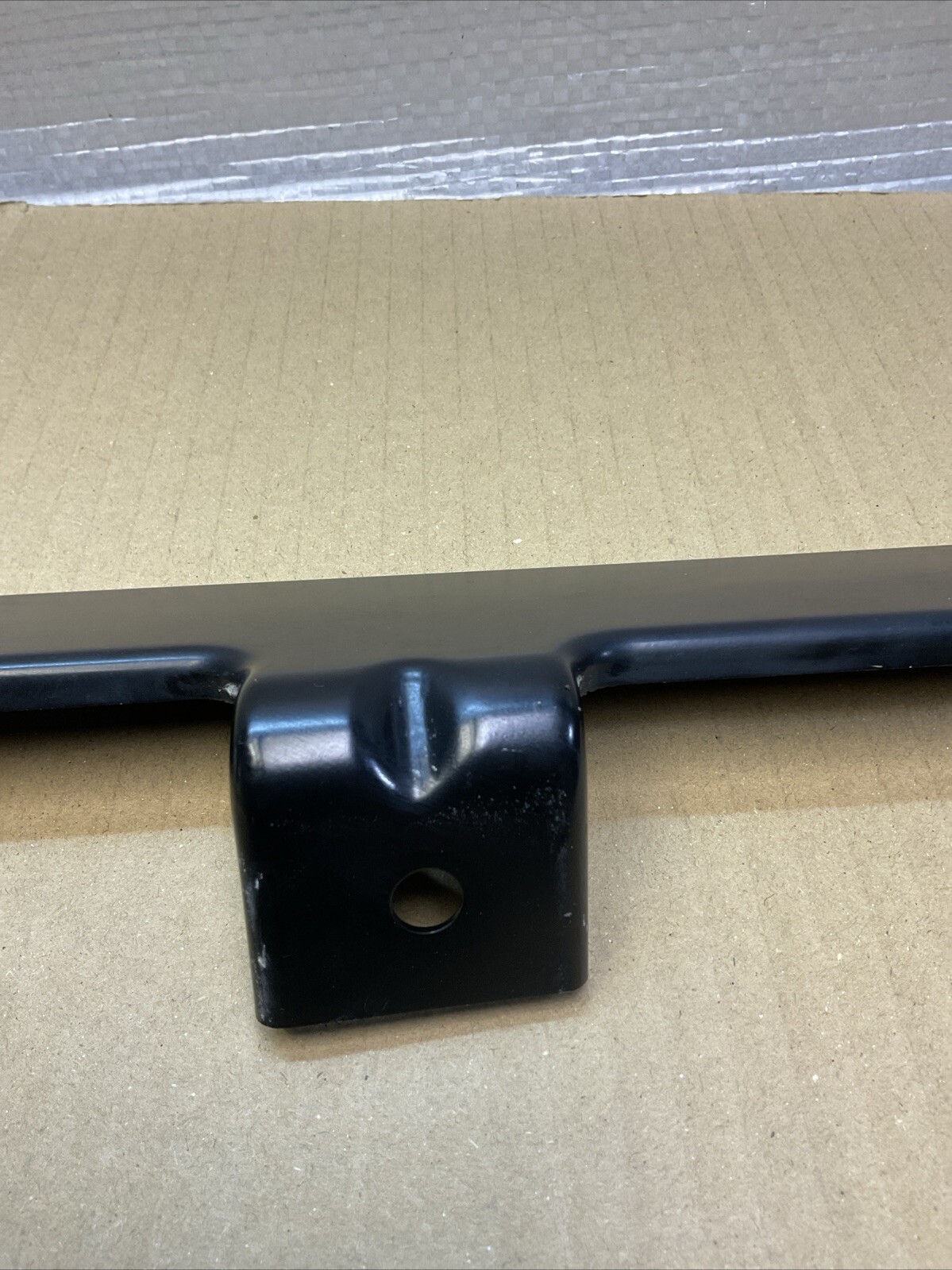 Maserati Quattroporte S Q4 2014-2019 Front Radiator support bracket