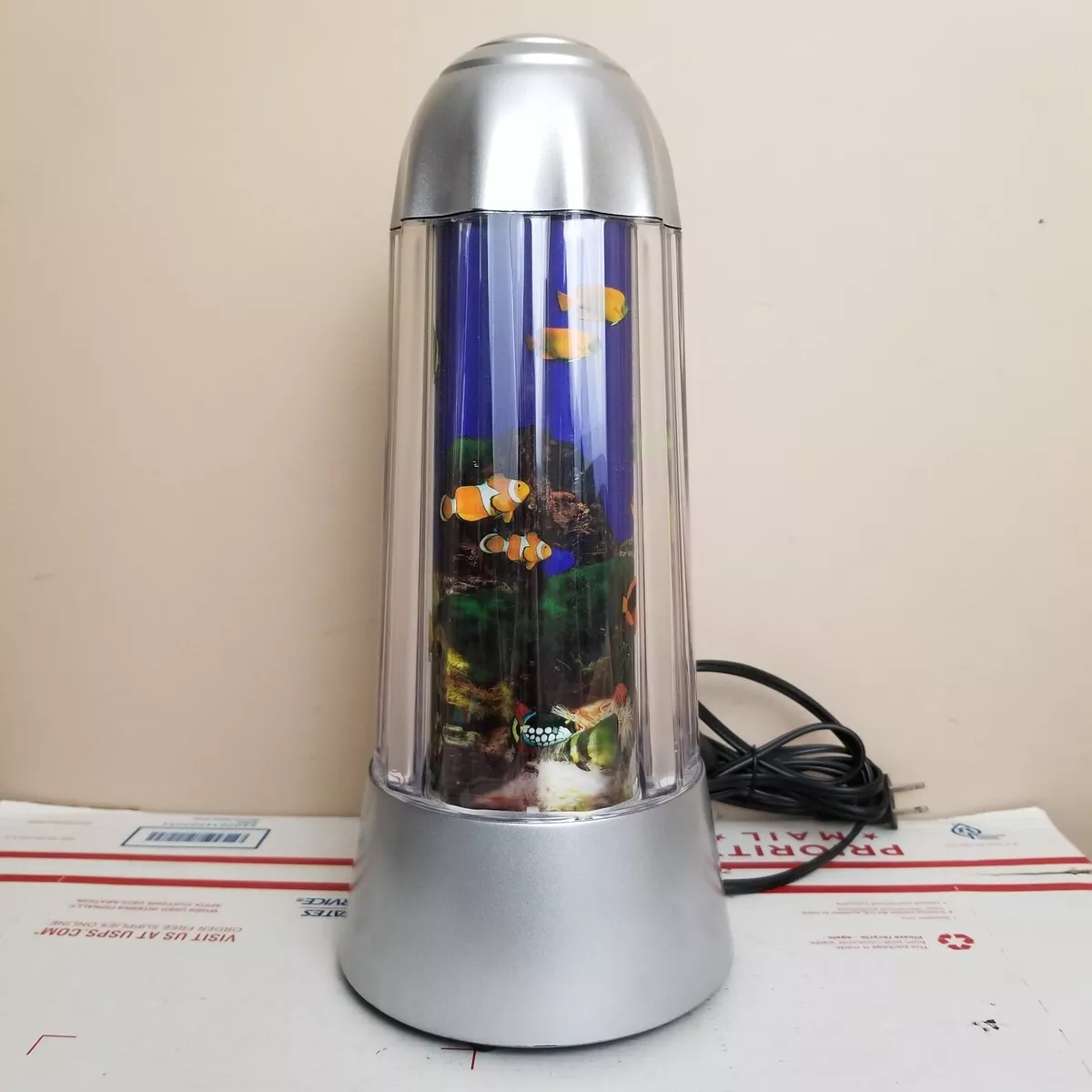 VTG Fish Lamp Rabbit Tanaka Motion Rotating Ocean Sea Aquarium