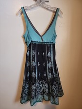 FREE PEOPLE Super Cute Blue And Black Floral Spring Dress. Sz 6, V Neck