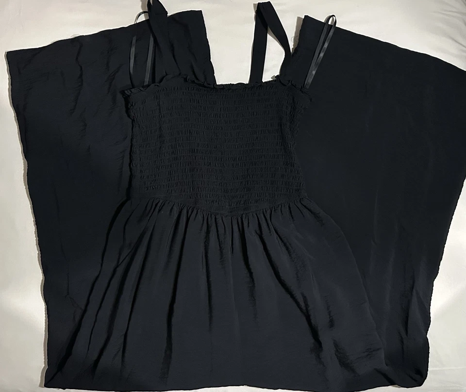 Maxi Mono Torrid Negro Línea A Talla Grande Foto 4 de 4