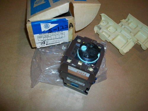ITE Pneumatic Timing Relay J15P3T3012 NEW IN BOX - Picture 2 of 3