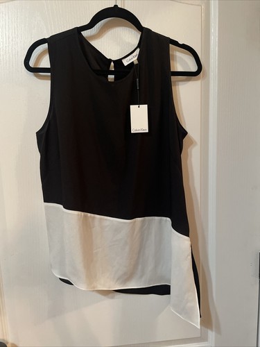 Calvin Klein New Top Sleeveless Angled Bottom Top Black White Two Tone NWT - 第 1/3 張圖片