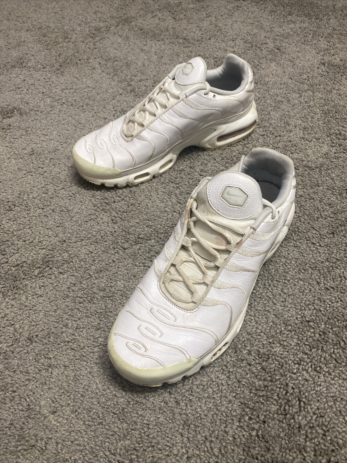 air max tn triple white