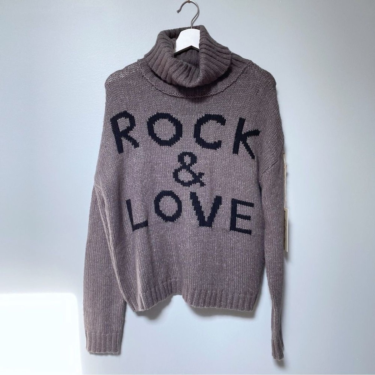 Elan Rock Rock And Love Sweater NWT Elan Rock And Love Turtleneck