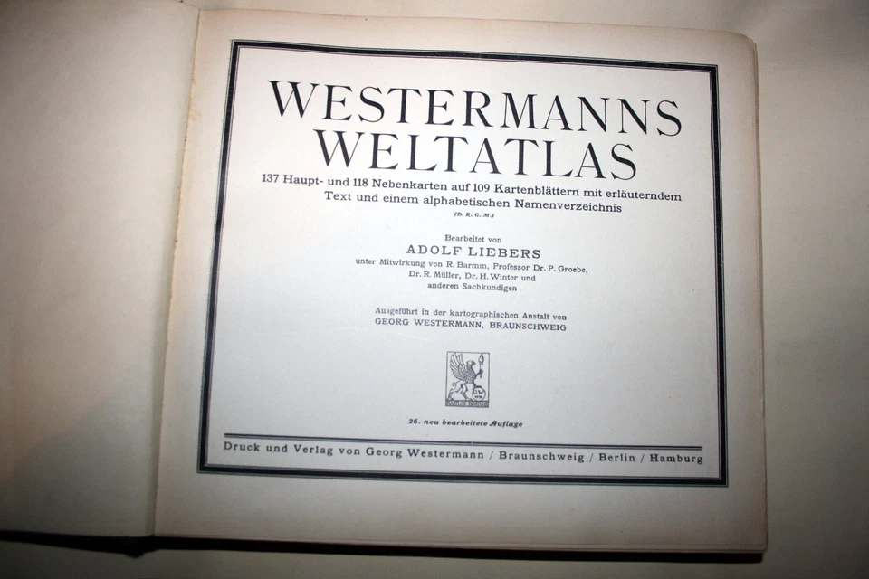 World Atlas by WESTERMANN, Historical-geo- and economic atlas of the WORLD, 1928 - Image 2 of 4