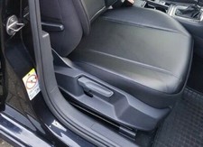 2x Maß Sitzauflage Sitzbezüge Schwarz Kunstleder für Mazda 2 DE