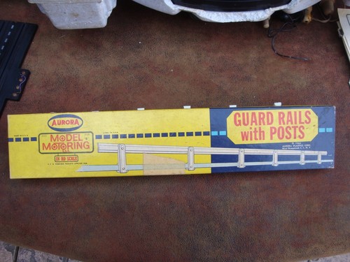 HO Road Race Golden Gate Model Motoring Race Set di Aurora (1966) NO AUTO - Foto 17 di 24