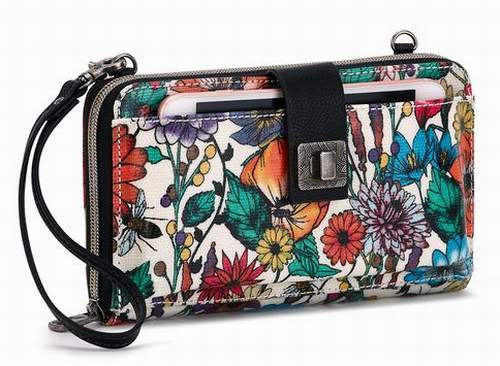 sakroots large smartphone crossbody