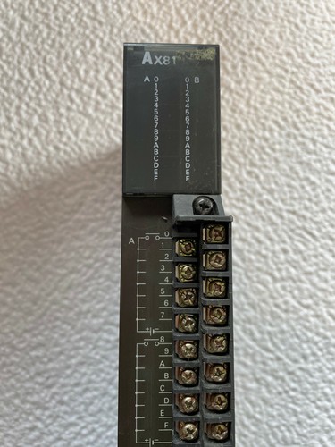 Module d'entrée Mitsubishi Melsec AX81 très bon état - Photo 2/7