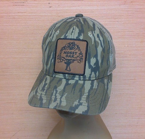 Mossy Oak Camouflage Mesh Snap Back Baseball Hat Cap OSFA Adjustable