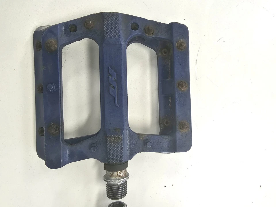 Pedales planos HT Composite MTB Downhill BMX negros Foto 2 de 4