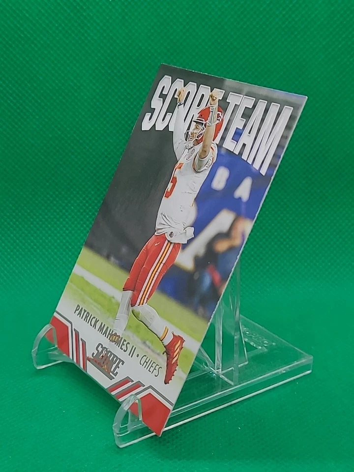 2021 PANINI SCORE FOOTBALL SCORE TEAM #ST1 PATRICK MAHOMES II CHIEFS NM/M - Image 3 of 4