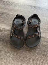 Unisex Tevas In Size 11 Toddler/child Black Color Tribal Print