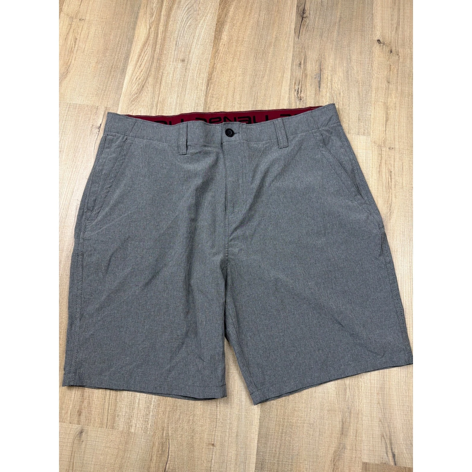 Denali Mens Heather Grey Hybrid Shorts Stretch Quick Dry Size 38 D427752S
Opens in a new window or t