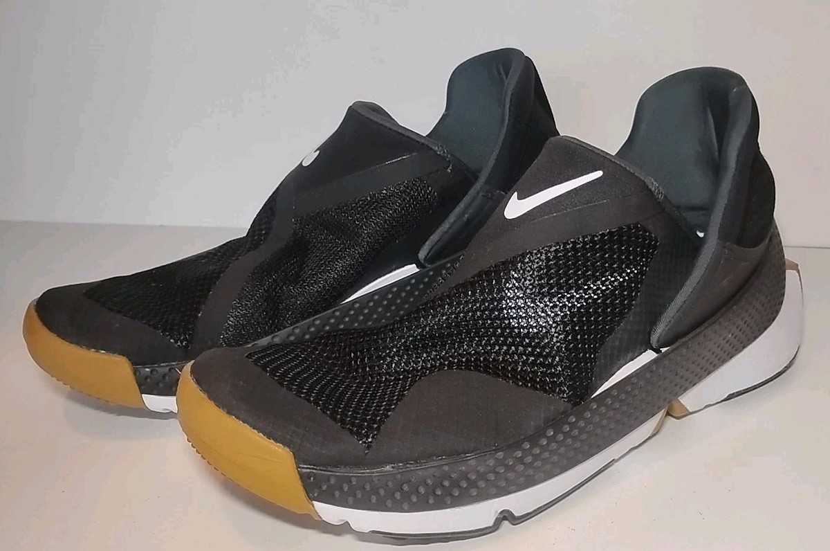 NIKE Go FlyEase Hands Free Slip On Shoes Mens Women Black Gum Gym  Work O