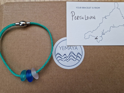 Yemaya Geist Netz Meer Glas Armband Handarbeit Strandschmuck