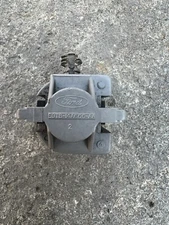 92-96 ford f150 obs gray plug cap E9TB-14A666-AA oem