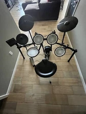 Roland TD-07KV  Black Electronic Drum Set With Chair and Kick Drum Pedal 