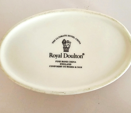 Crema Royal Doulton Venice Gold - China de hueso descontinuada - Borde dorado - Imagen 5 de 5