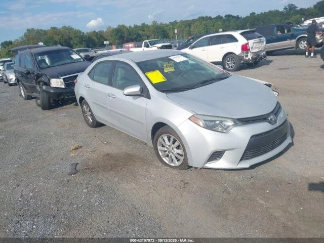 Used Deck Lid fits: 2015 Toyota Corolla w/o spoiler w/rear view camera conventio Foto 2 de 4