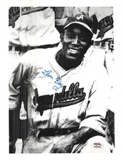 Leon Day Signed 8 1/2x11 Photo Autograph PSA/DNA AQ22522