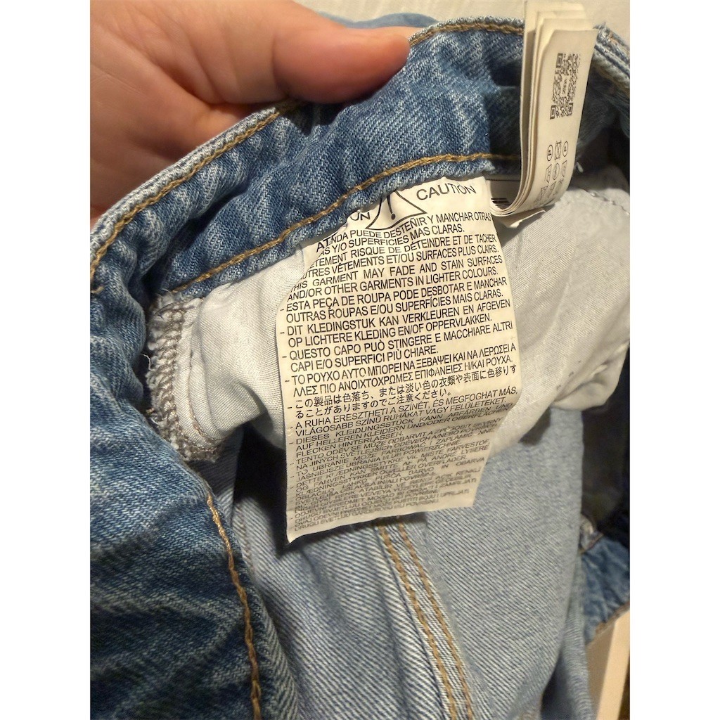 ZARA Women's Cut-Off Shorts Blue Denim Frayed Hem 5-Pocket Mid Rise 14 thumbnail 4