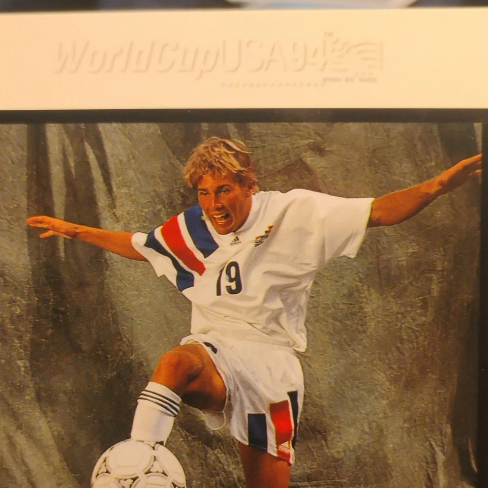 TARJETA INSERTADA FIRMA FÚTBOL AMERICANO COPA MUNDIAL CUBIERTA SUPERIOR EE. UU. WI3 CHRIS🔥 HENDERSON 1994 Foto 2 de 4