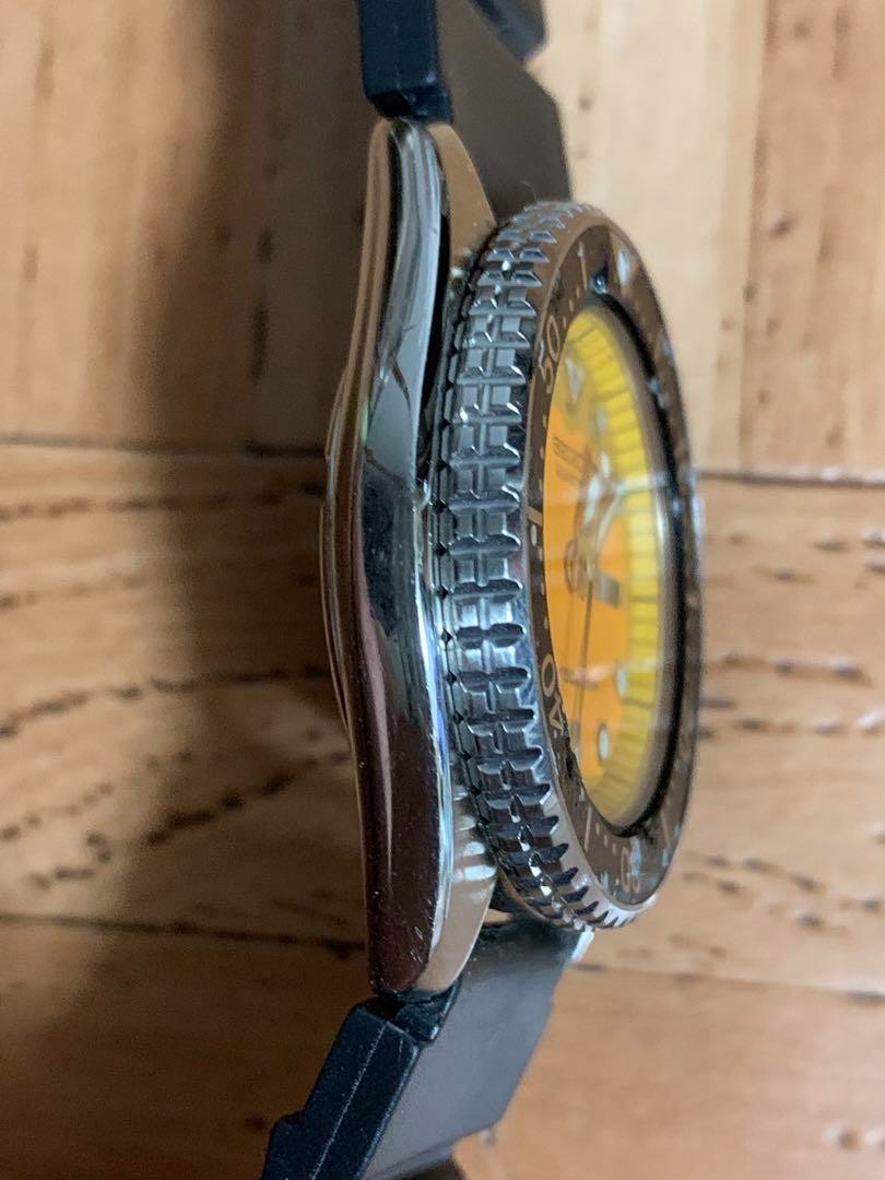 SEIKO オレンジダイバー150M QUARTZ デイデイト6458-600A SEIKO Orange Diver 150M Quartz Day-Date 6458-600A 1981 Men's
