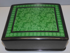 -BELLE BOITE ANCIENNE EN CARTON Laqué NOIR couvercle avec motifs VERTS  D