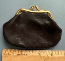VINTAGE Leather COIN PURSE/POUCH-Brown-GOLD METAL Kiss Lock