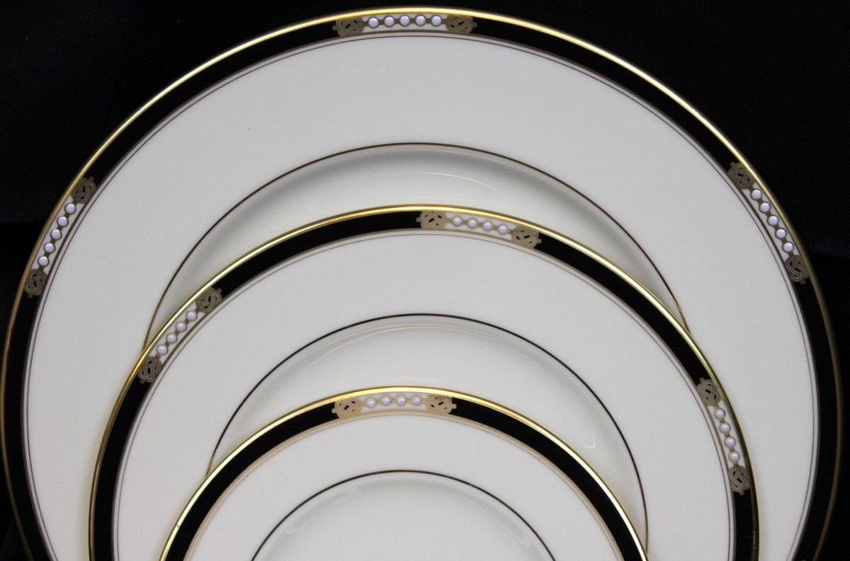発送日☆要確認】プレート LENOX ホワイトハウス御用達 2004年 稀少品