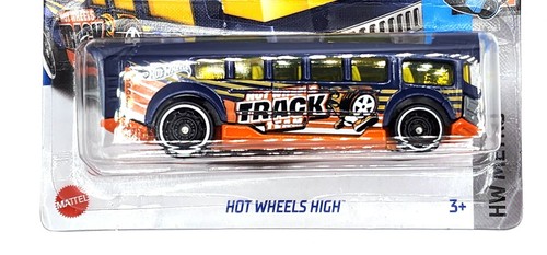 Hot Wheels High Track Team HW Metro Kids Model Diecast Toy Car Bus HKJ67 1:64 3+ - Picture 3 of 6
