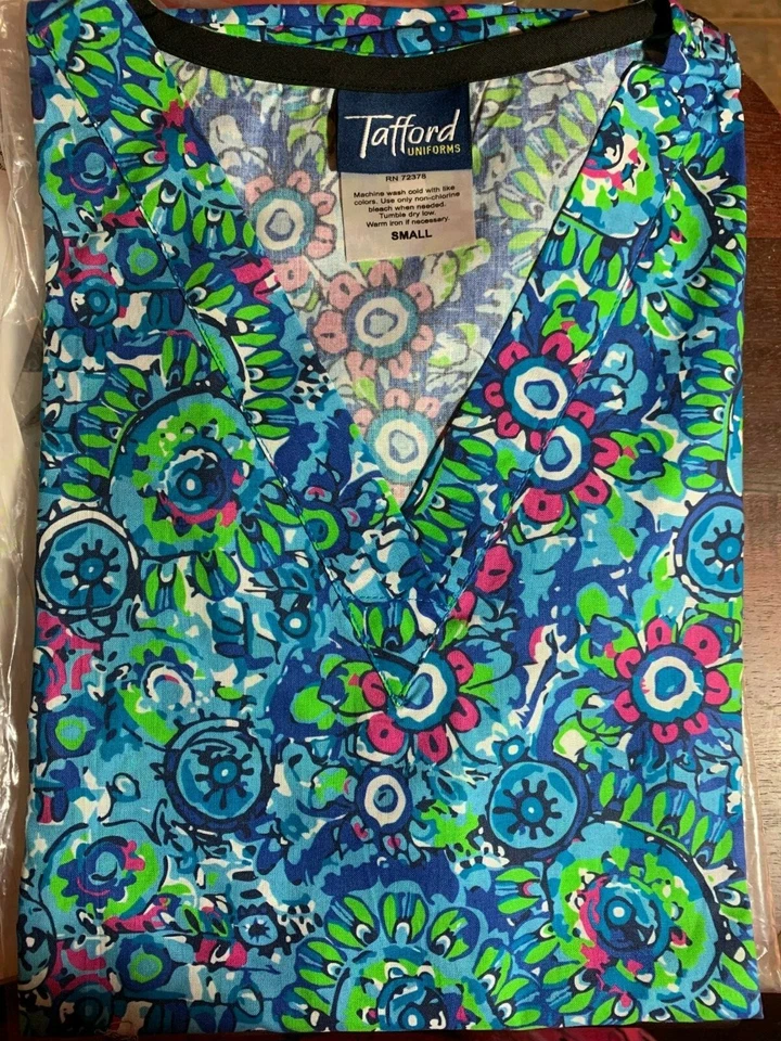 TAFFORD SCRUB TOP SIZES: XS, S, M BLUE LAGOON NWT NURSE MEDICAL DENTAL CNA - Image 2 of 4