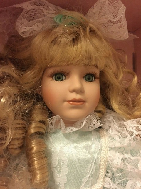 porcelain doll collectors