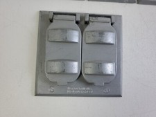Wet Location Outlet Covers Grey 4-Gang 2-Gang Spring Hinged ASSORTED PACK OF 5