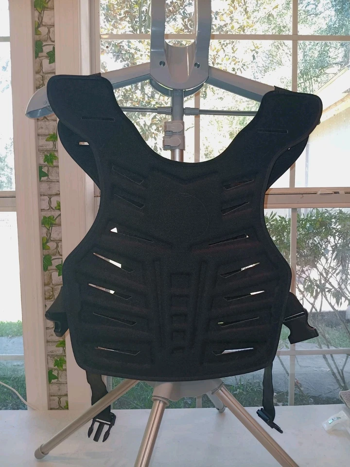 Chaleco protector de batalla de paintball acolchado negro Tippman Foto 4 de 4