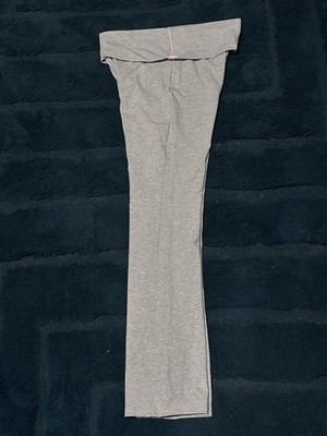 Victoria's Secret PINK Women's Solid Gray Flare Leggings Size M Regular Yoga